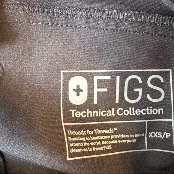 Figs Scrub Pants Sz XXS 2 pairs of black bundle - Picture 2 of 10